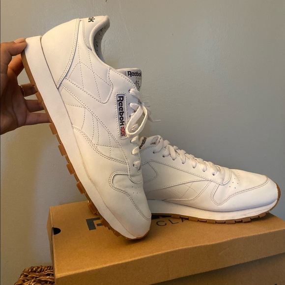 Men’s Reebok Classic - Picture 3 of 4